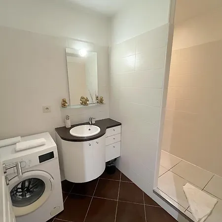 15 Rhone Beau T2 Avec Parking Gratuit Lejlighed *