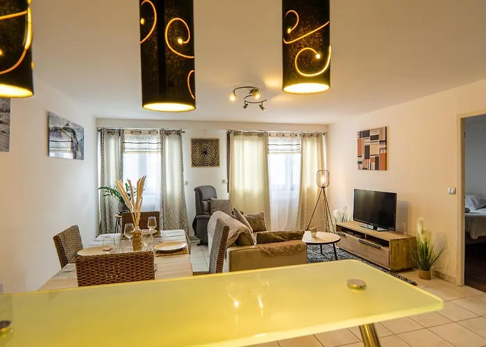 15 Rhone Beau T2 Avec Parking Gratuit Apartamento